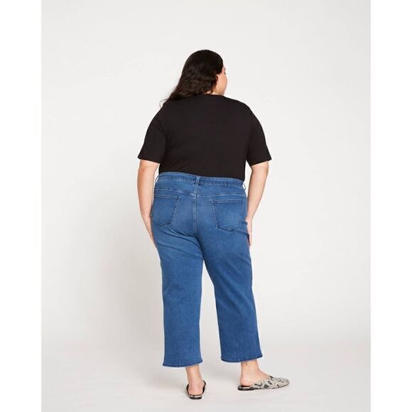 NWT Universal Standard Bae Boyfriend Crop Denim 
in True Blue, Size 00 - Picture 4 of 15